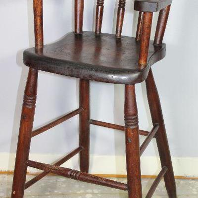 Vintage  walnut youth/High Chair