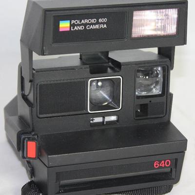 Vintage Polaroid 600 Land Camera 