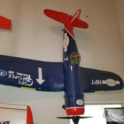 501:Gas Powered RC Airplane, Appox 5' Wing Span
Approx 46