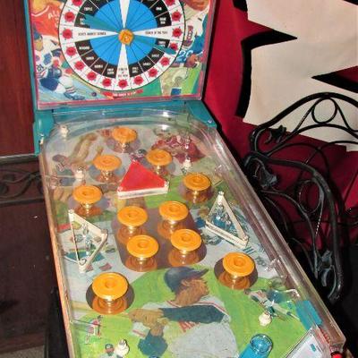 Working Wolverine electric pinball