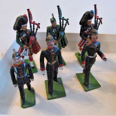 Vintage British lead soldiers