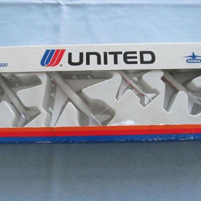 Vintage United die cast metal jets