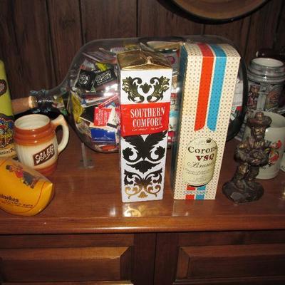 Sealed vintage Southern Comfort and Coronet brandy bottles