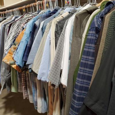 High end Men's Clothes & Suits-Large Walk In Closet in impecable condition-Christmas Idea