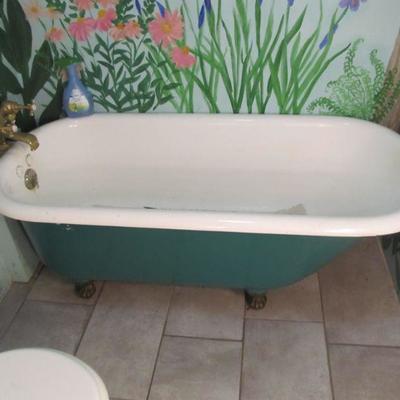 Note to the buyer -  it will be disconnected and removed from the bathroom at a later date.