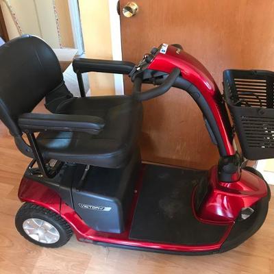 Pride Mobility Victory 10 Power Chair (Like New!)
