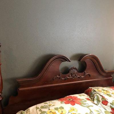 https://www.ebay.com/itm/114001058093  BG0034: Traditional Twin / Full Wooden Cherry Poster Bed Frame $149 OBO Local Pickup