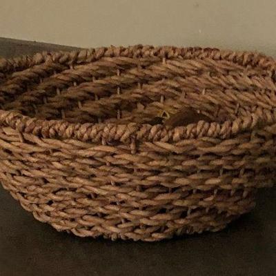 - Paypal Payment Only  BG0065: XL Basket $25 OBO Local Pickup