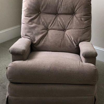 - Paypal Payment Only  BG0057: Gram-pa's Comfy Fabric Recliner $30 OBO Local Pickup