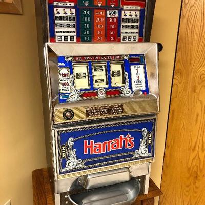 Slot machine 