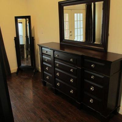 Large dresser w/ beveled mirror & a standing mirror