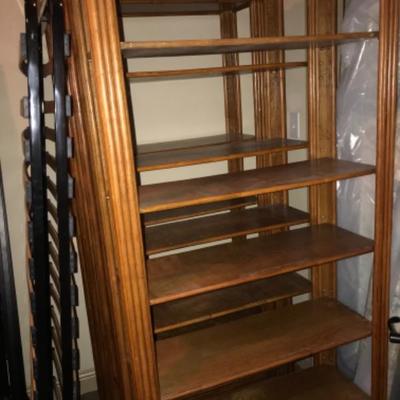 3 DISPLAY SHELVES 