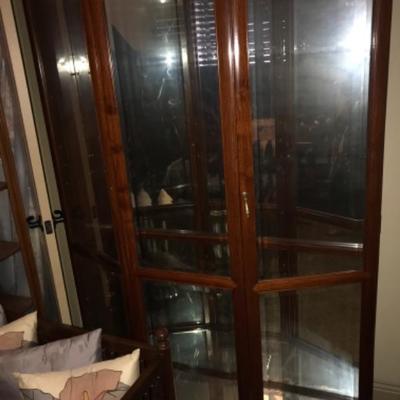 BEAUTIFUL DISPLAY CABINET