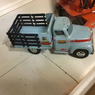 1950's Tonka Farms Pressed Steel Truck