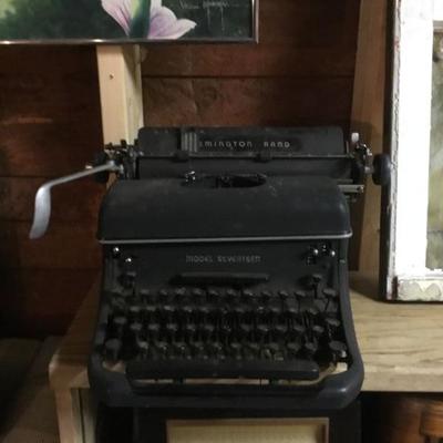 Remington Rand Model Seventeen Typewritter