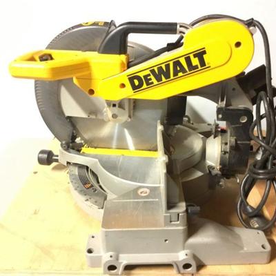 DeWalt DW 706 12 inch Double Bevel Compound Miter Saw