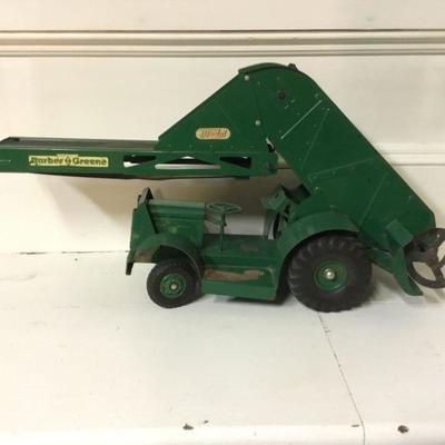 1950 Charles Wm. Doepke Model Toys - Barber Greene Pressed Steel Conveyor Bucket Ladder Rotating Chute.