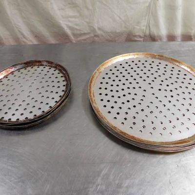 7 Perforated Pizza Pans and 3 Perforated Pizza Pan ...