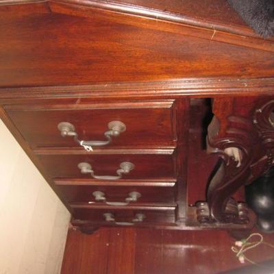 Captains Desk With Side Drawers 