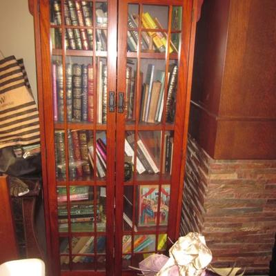 Display Cabinet & Books 