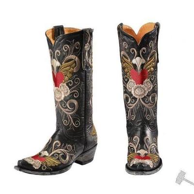 Never worn has Original Box Old Gringo Grace Black Boots, 9
 Size 9 approx.These Old Gringo Boots are made with beautiful dark black...