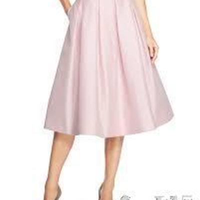Pleated Taffeta Skirt Pink, 10
In crisp taffeta, this midi skirt is just right for all-occasion dressing. From office to occasion, the...