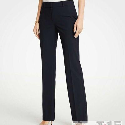 The Trouser Pant In Seasonless Stretch - Classic Fit Size 12
The perfect wear-with-all pants - made in seasonless stretch fabric for a...