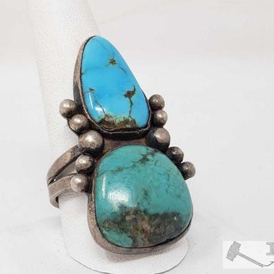 Authentic Old Pawn Turquoise Native American Sterling Silver Ring, 10.5
This Beautiful Native American Sterling Silver ring is a size...