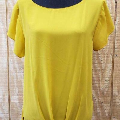 I•N•C Mustard Yellow Shirt, XL
This Shirt is in great condition, it has only been worn a couple times! Size XL
Size: Extra Large