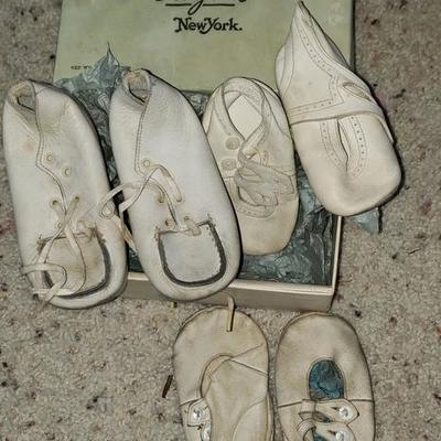 Baby Shoes in original Boxes