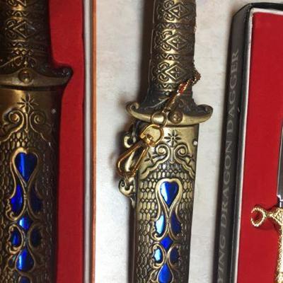 dagger blue inlay 