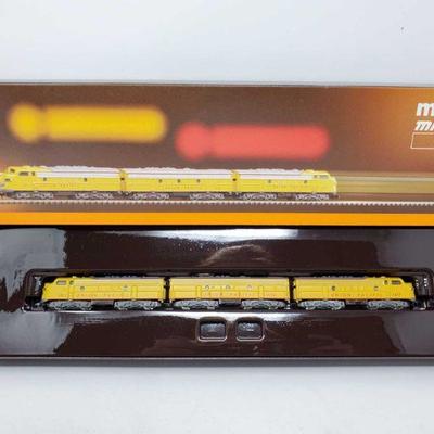 


#383 â€¢ Marklin Mini-Club Z Scale Union Pacific Train Set - 8833