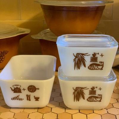 Vintage Early American Pyrex Refrigerator Dishes