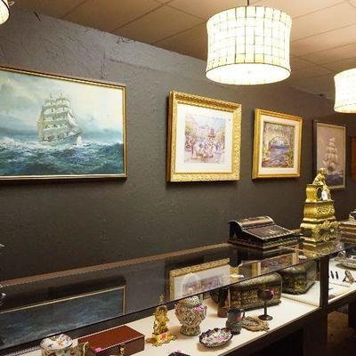 Estate sale photo