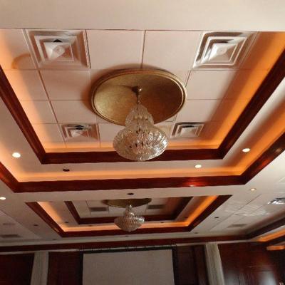 Chandaliers