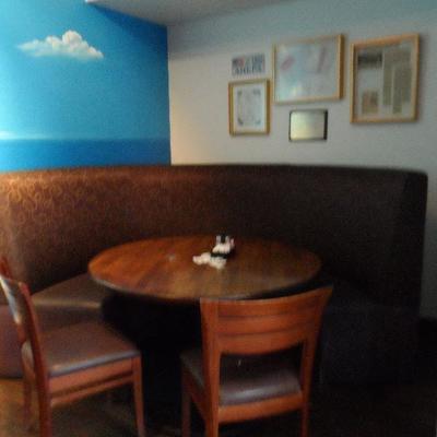 Booths/Chairs/NO Artwork