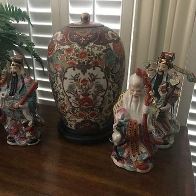 Asian Style Jar, Asian Figurines 