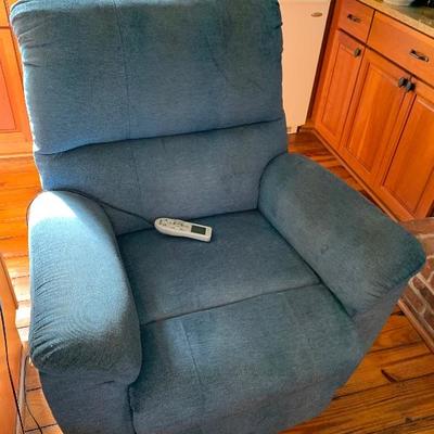 Therapedic lift chair