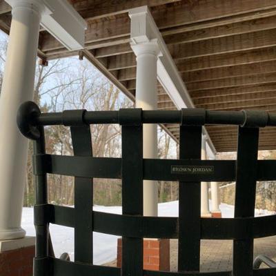 Brown Jordan Patio Table, SET 