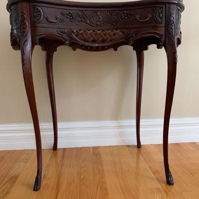 Antique Style Kidney Writing Desk with Chair 