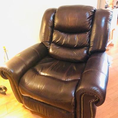 Man Wah Electric Leather-like Recliner w/Nailhead Trim - $198