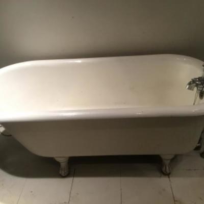 1 of 2 Claw Foot Bathtubs