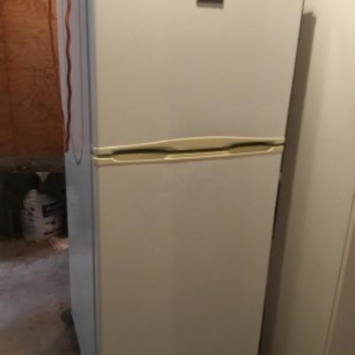 Frigidare 12 cu ft. Apartment Size Refrigerator