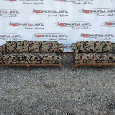 2013: Floral Pattern Love Seat and Sofa w/ Wood Trim and Legs
Sofa measures approx. 86