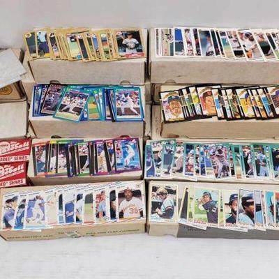 3781: 23 Boxes Full of Sports Trading Card
Including sports Baseball and Basketball