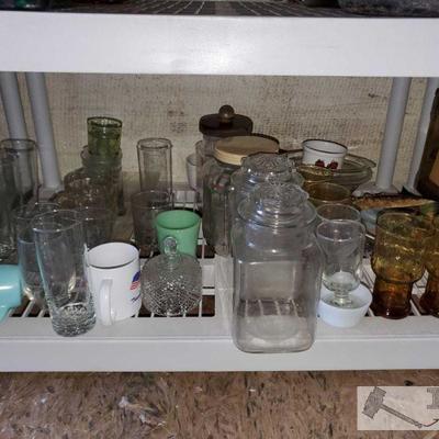 9035: Glass Drinkware, Pyrex Dishes and Storage Containers
Glass Drinkware, Pyrex Dishes and Storage Containers