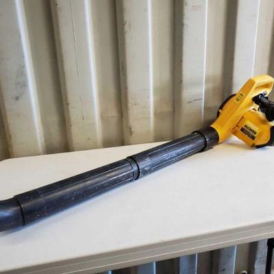 8052: Paramount Electric Leaf Blower
Model PB150