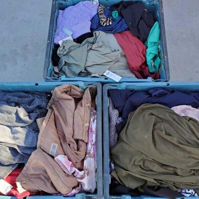 4438: 3 Totes Women's Clothes New with Tags, Size Medium
Brands include but not limited to: Chico's, Zenergy, Tommy Hilfiger,...