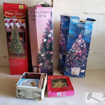 9020: Three Christmas Trees, Tree Topper Light, Christmas Cards and Gift Tags
Three Christmas Trees, Tree Topper Light, Christmas Cards...