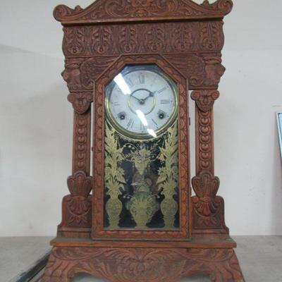 Oak gingerbread clock